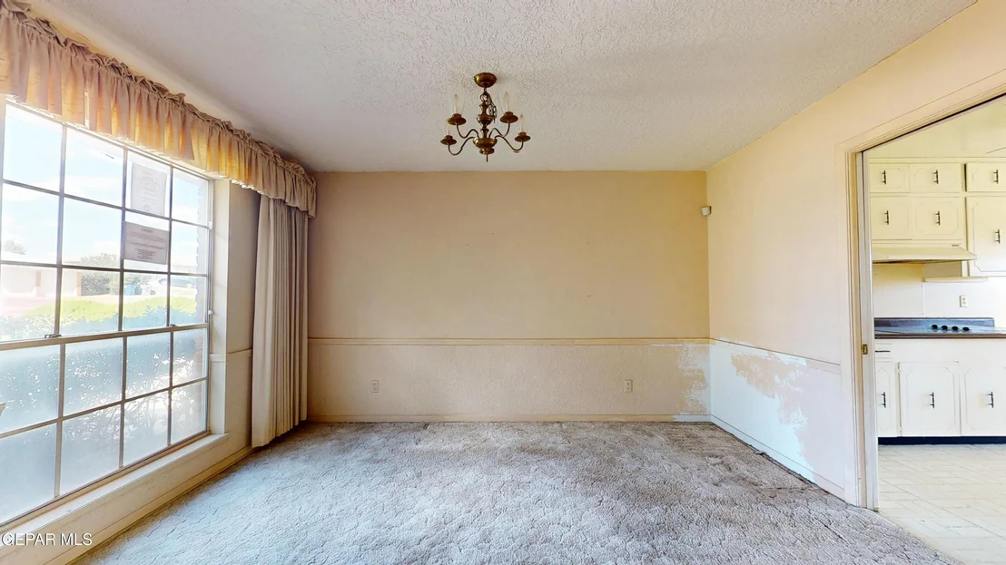 Photo of 720 SOMERSET Drive