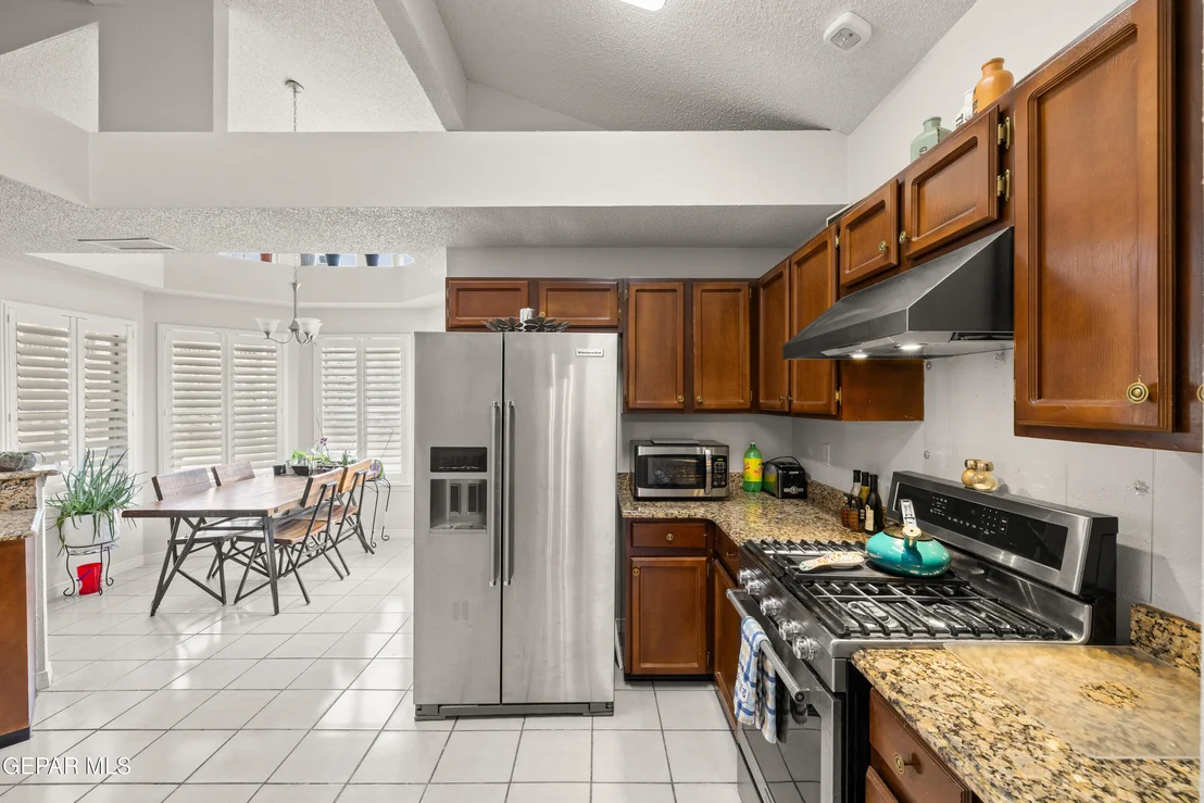 Photo of 1000 SUN RIDGE Drive