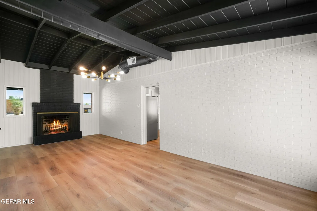 Photo of 4318 Larchmont Drive