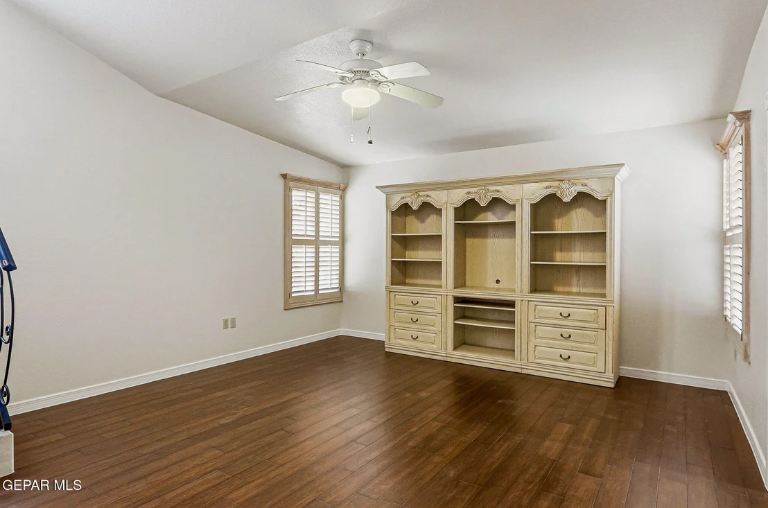 Photo of 6016 OLEASTER Drive