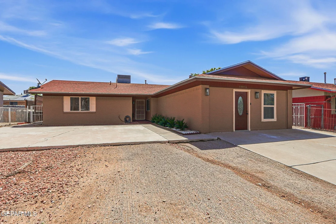 Photo of 10816 OPALSTONE Street