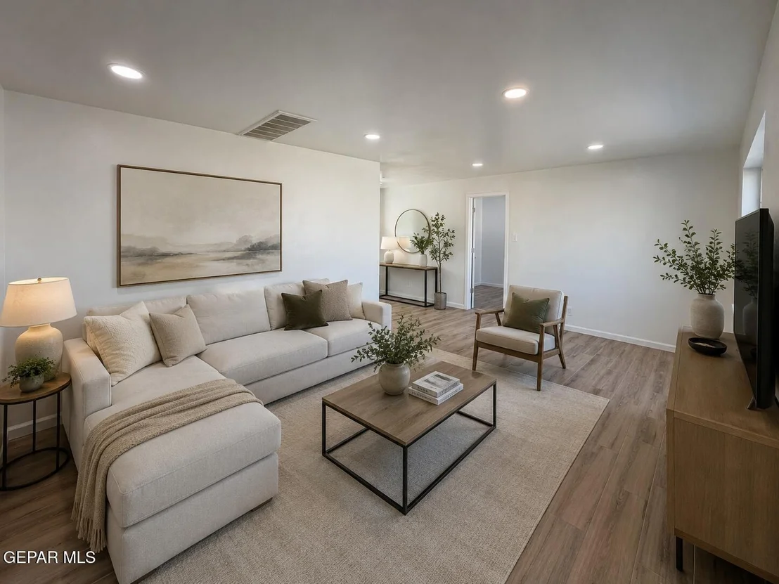 Photo of 1221 MEADOWVIEW Drive