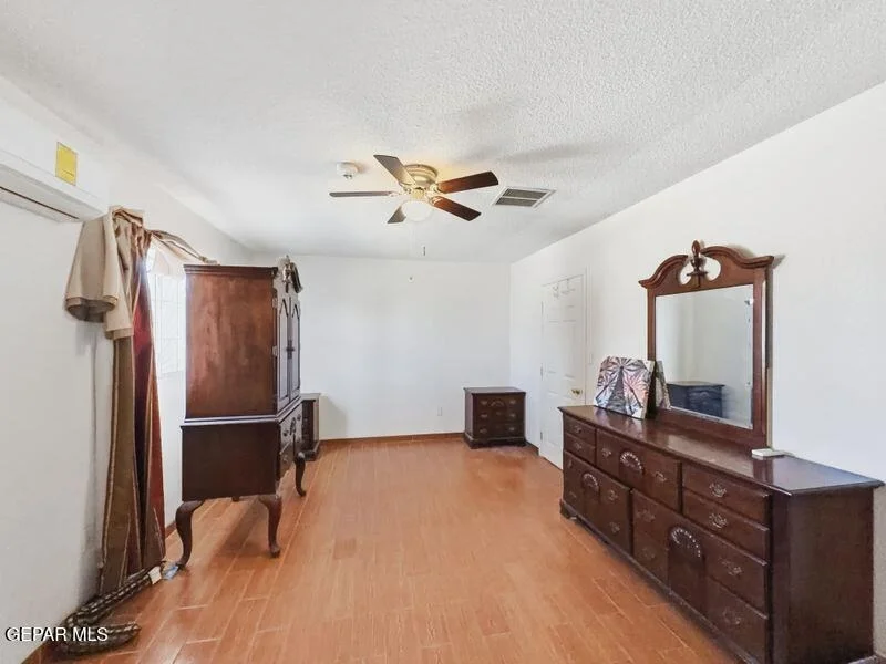 Photo of 445 Suzi Way