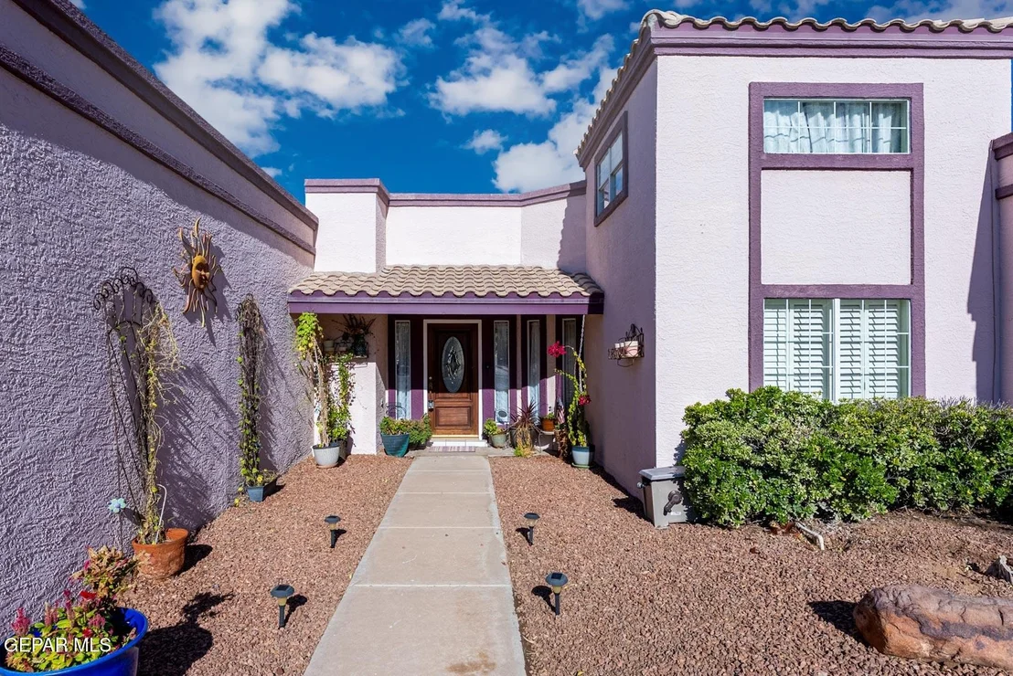 Photo of 1111 Sun Ridge Drive