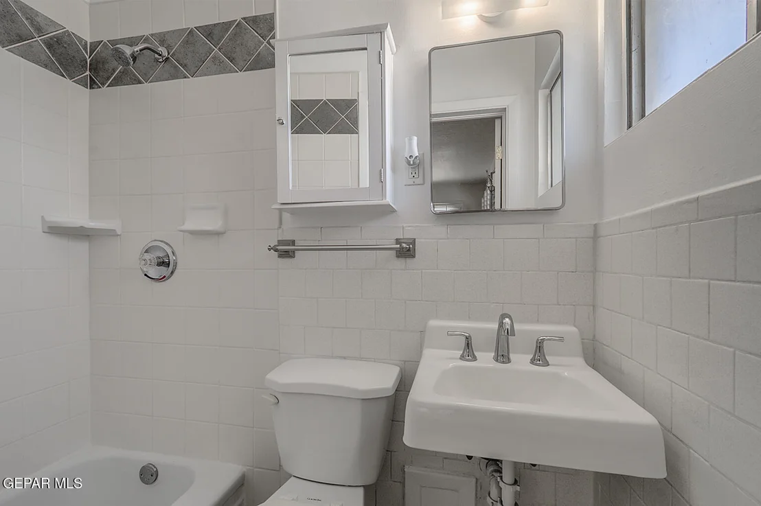 Photo of 1210 CAPER Road