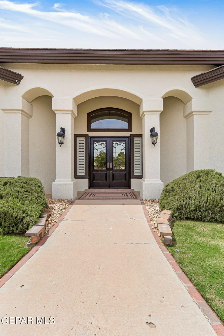 Photo of 5301 UPPER VALLEY Road