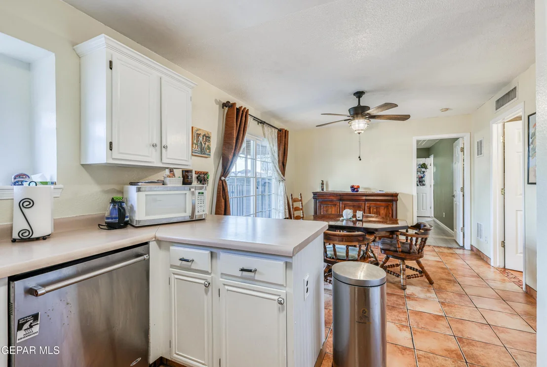 Photo of 7108 CANYON RUN Drive