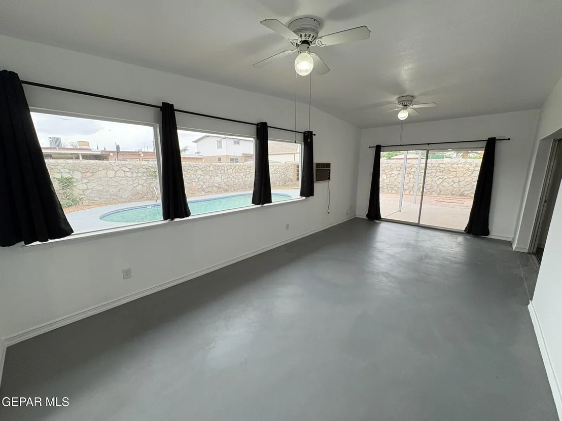 Photo of 10316 ASHWOOD Drive