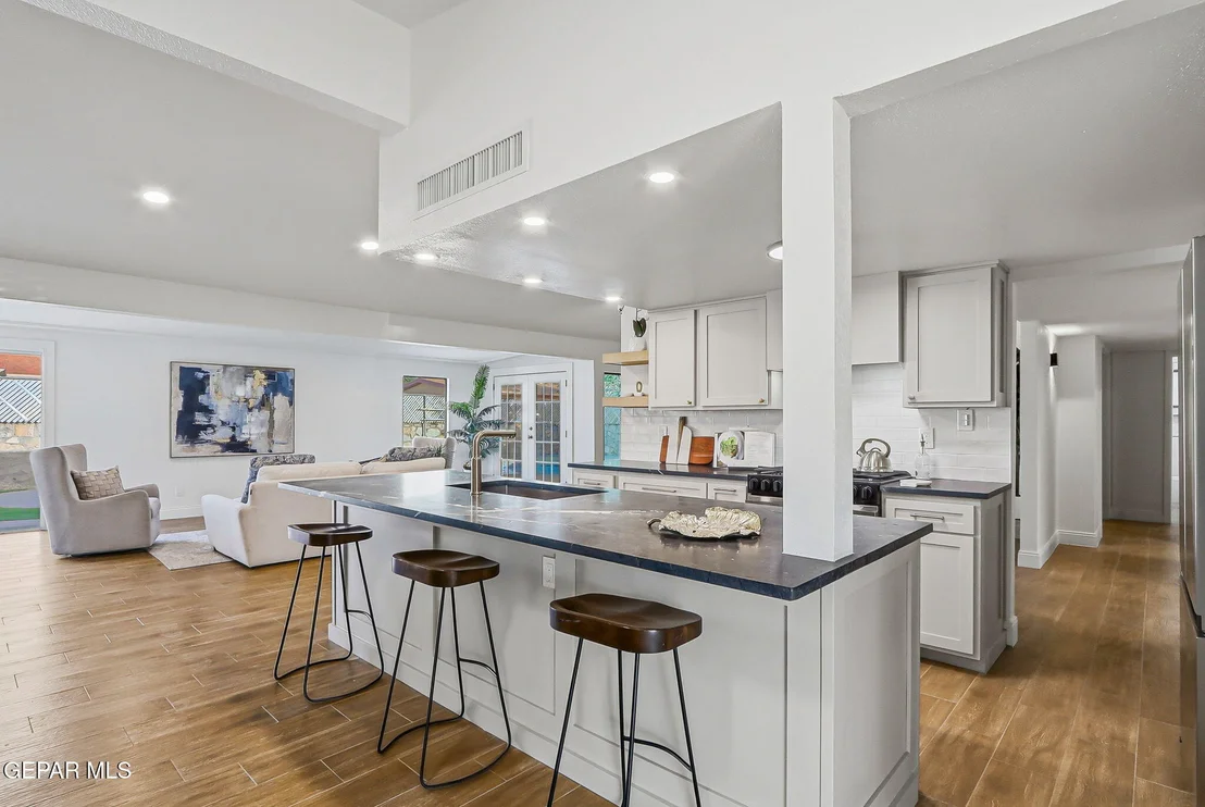 Photo of 2348 SEA SIDE Drive