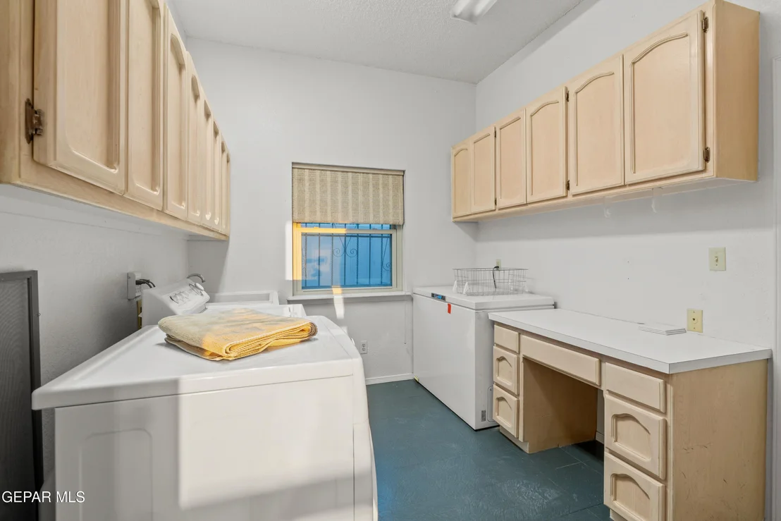 Photo of 401 Sharondale Drive