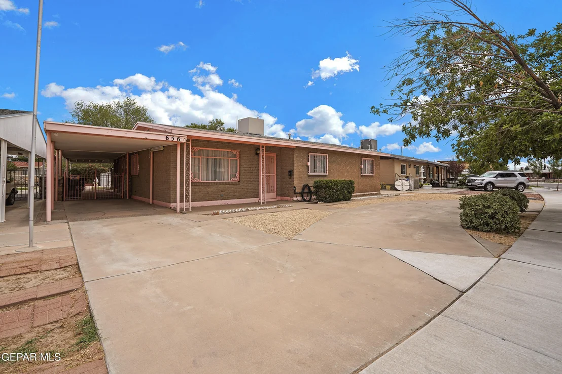 Photo of 656 CORTEZ Drive