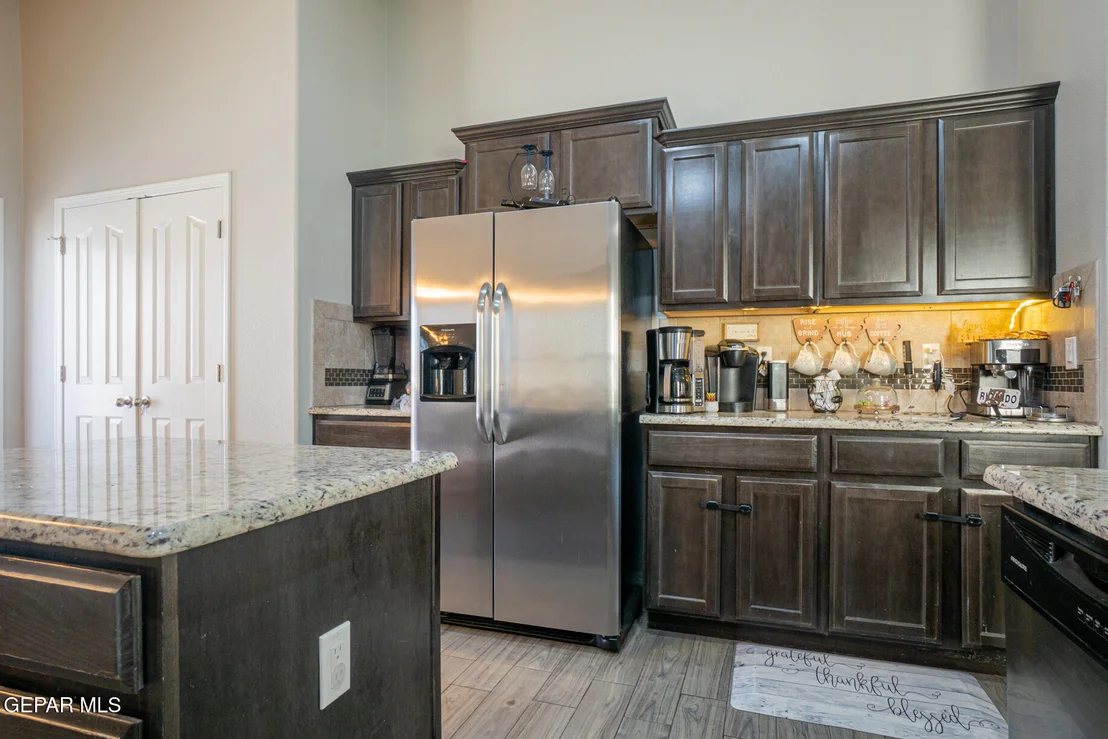 Photo of 7505 EAGLE VISTA Drive