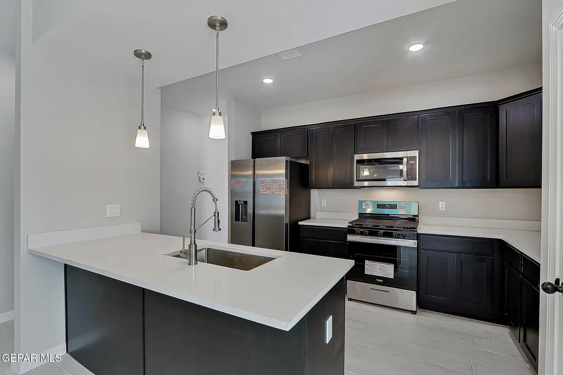 Photo of 3732 Model Lane