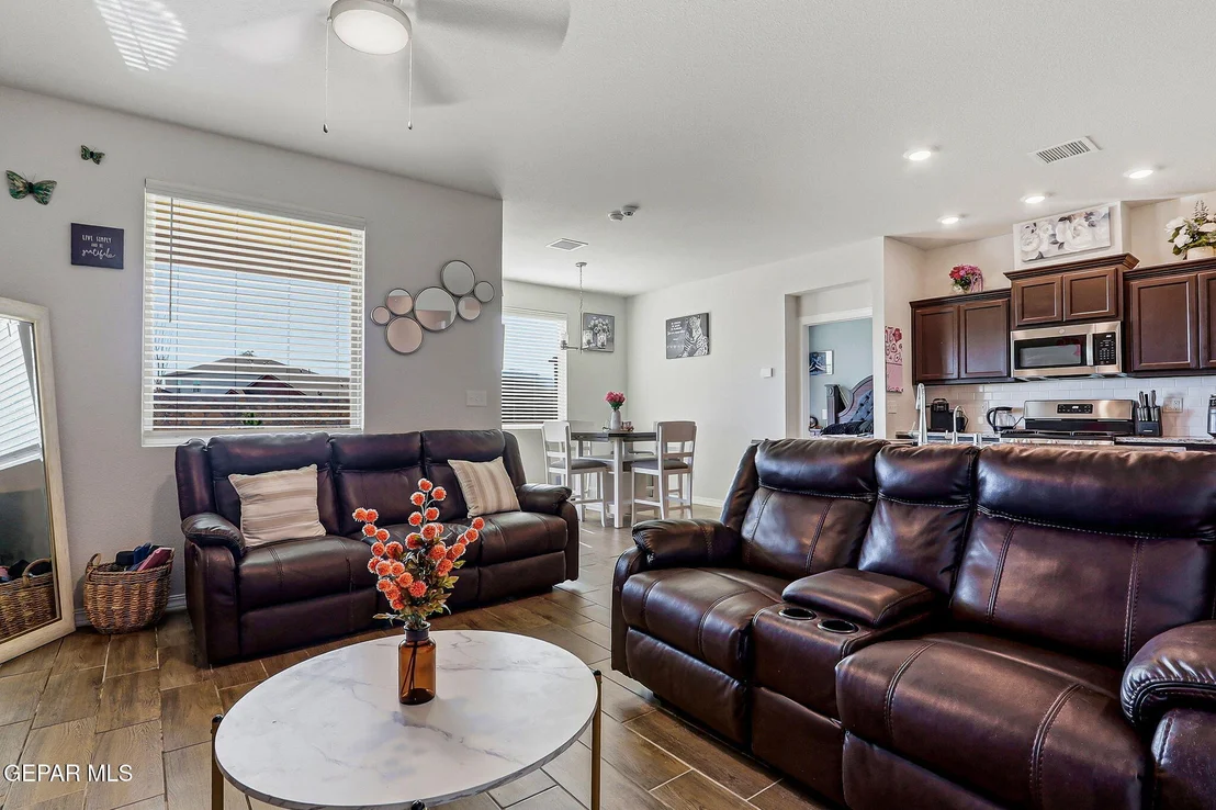 Photo of 6166 HIDDEN PASSAGE Avenue