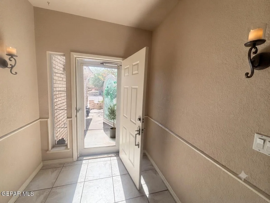 Photo of 6261 LOS BANCOS Drive