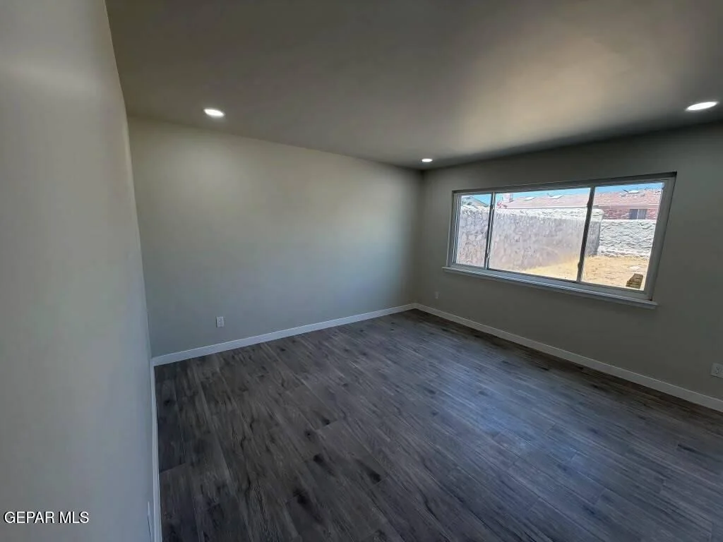 Photo of 4637 TUMBLEWEED Avenue