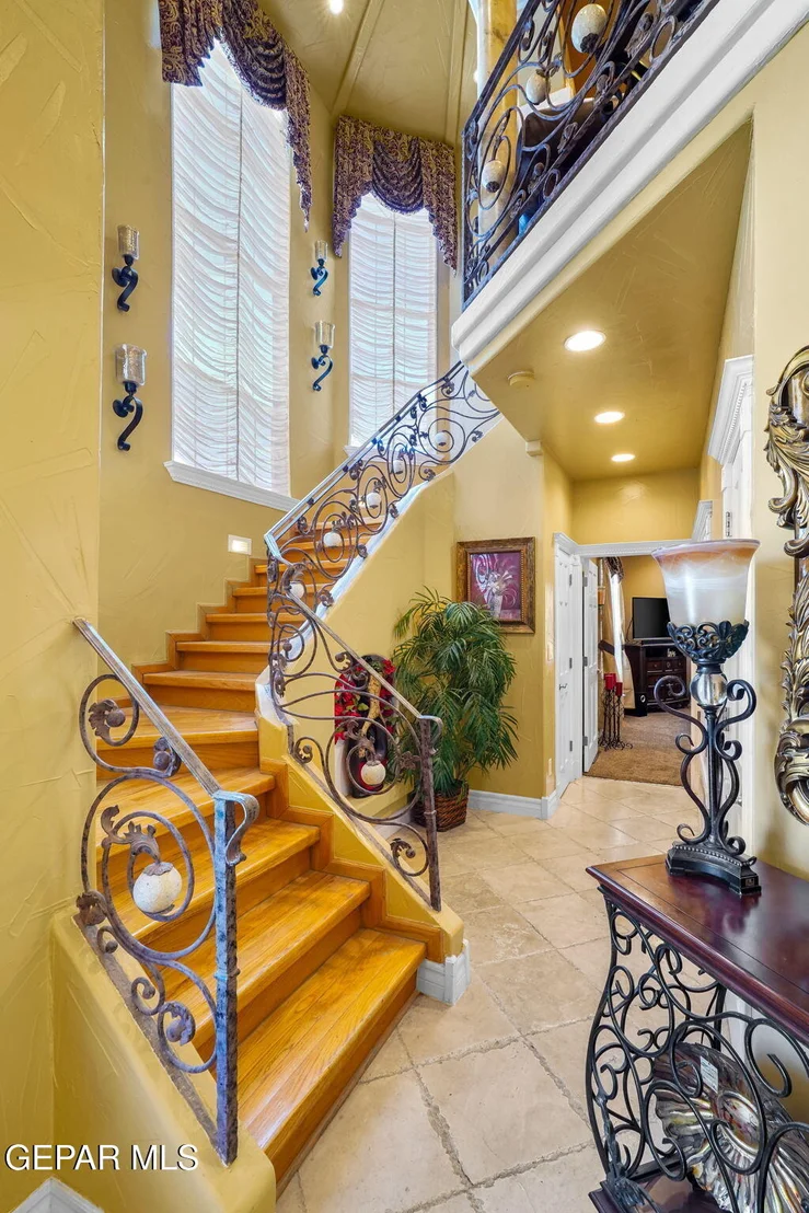 Photo of 605 MEADOW WILLOW Drive