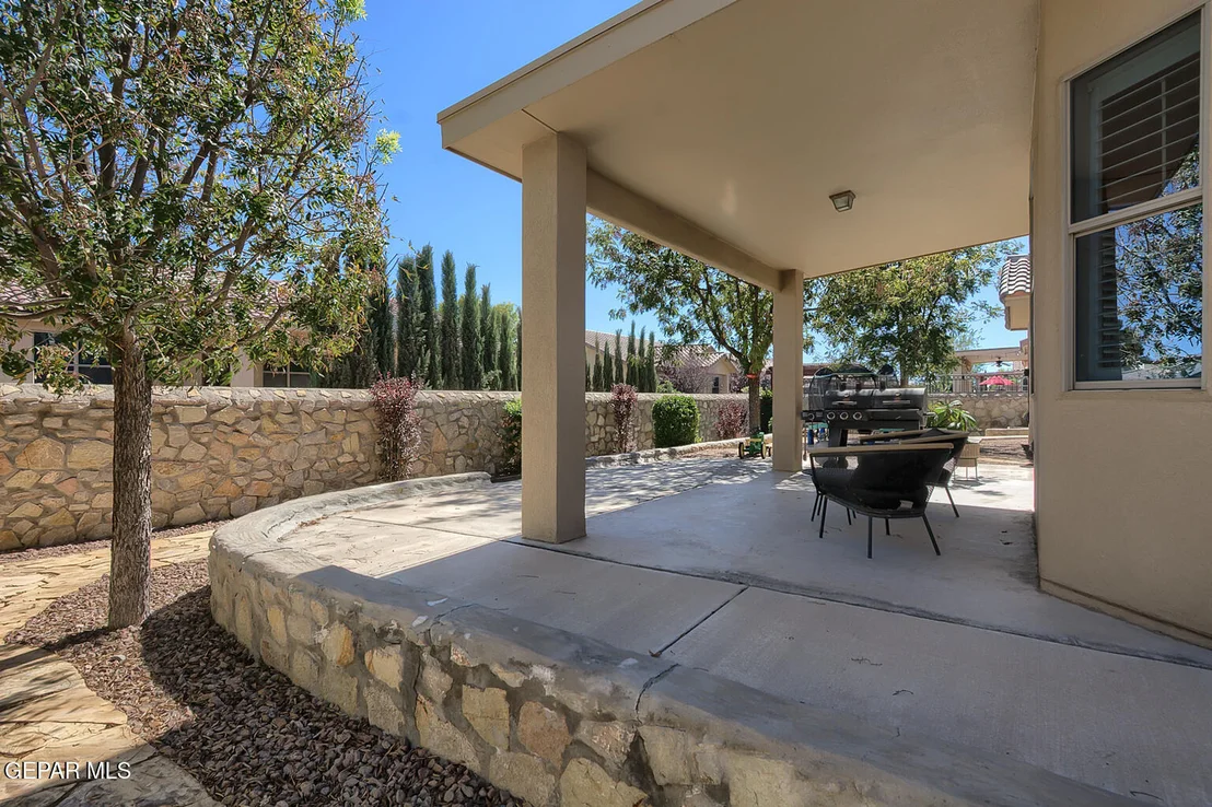 Photo of 5620 VALLEY MAPLE Drive