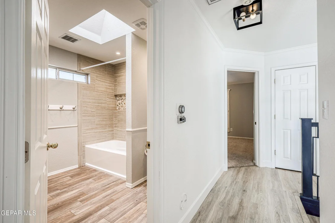 Photo of 918 Bellacumbre Drive