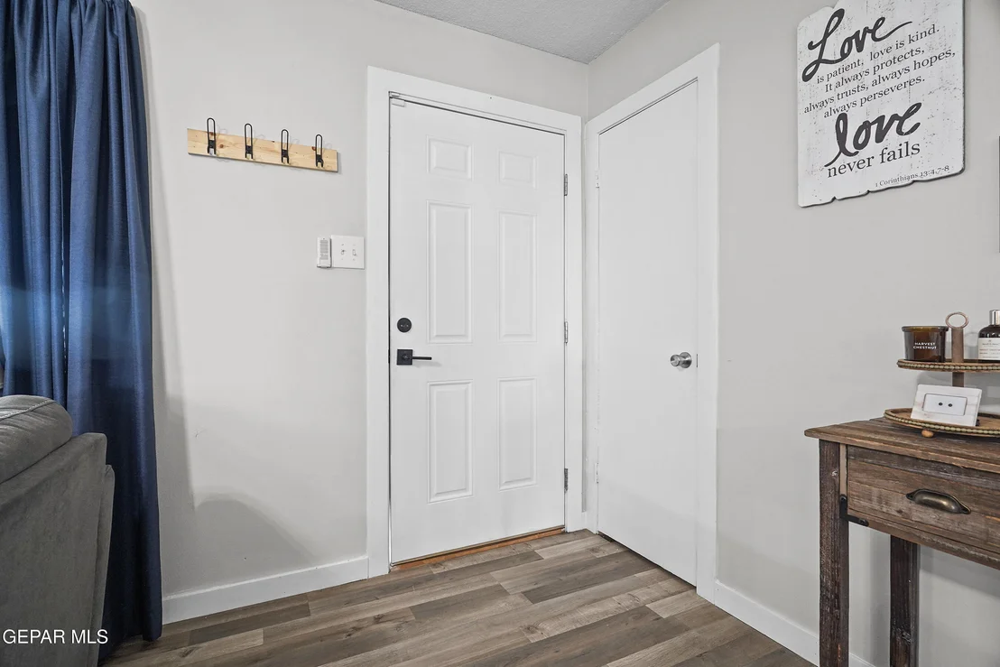 Photo of 5804 TAUTOGA Drive