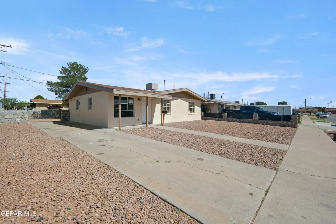 Photo of 5105 DEBEERS Drive