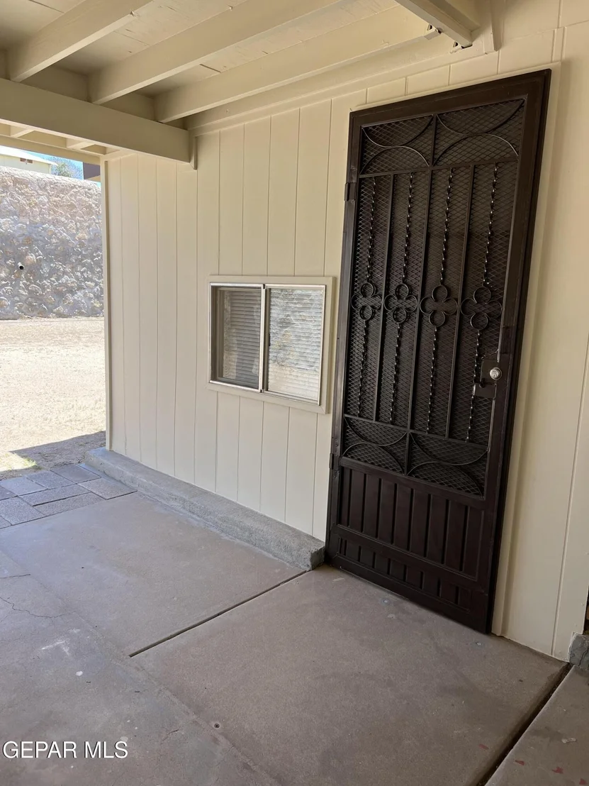 Photo of 6044 CABRILLO Drive