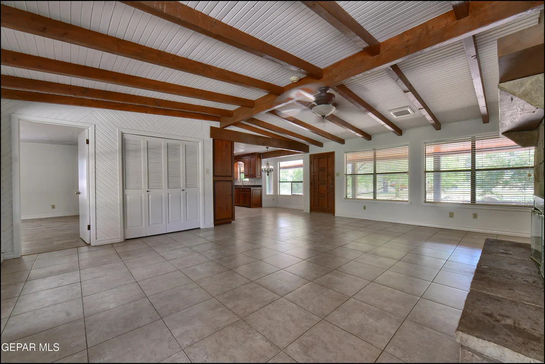 Photo of 6525 UPPER VALLEY Road