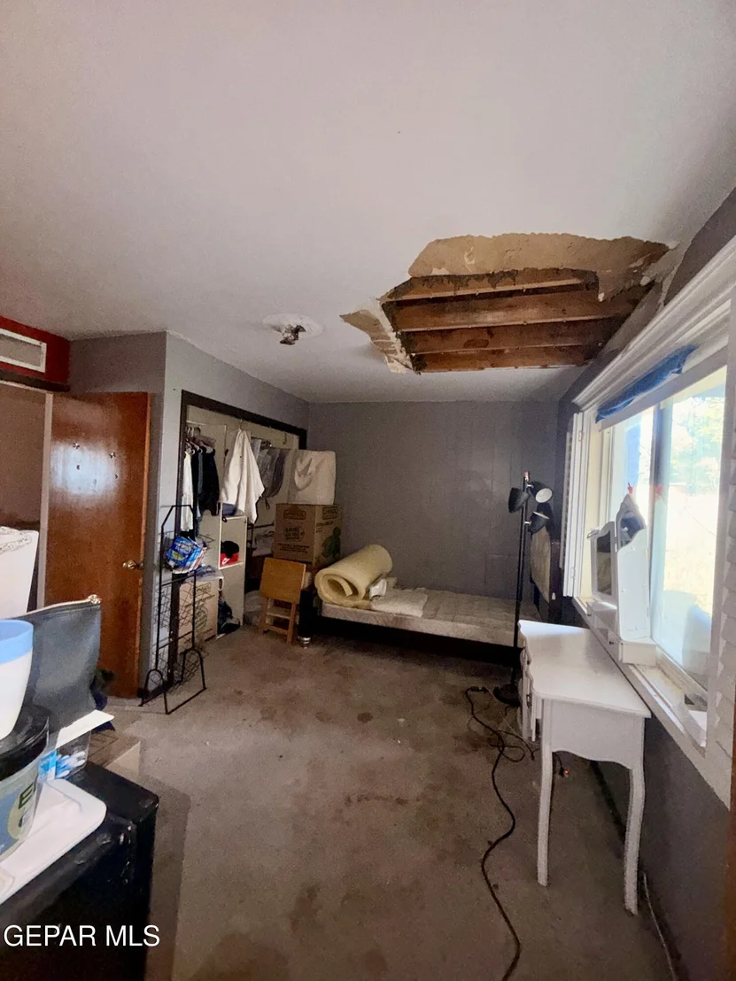 Photo of 8100 PARKLAND Drive