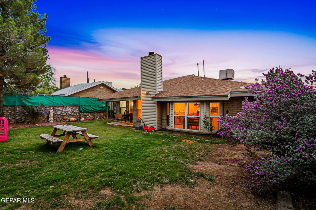 Photo of 680 ABINGTON Drive