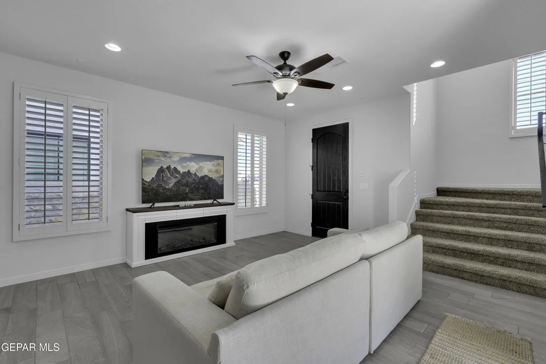 Photo of 14737 PEBBLE HILLS Boulevard