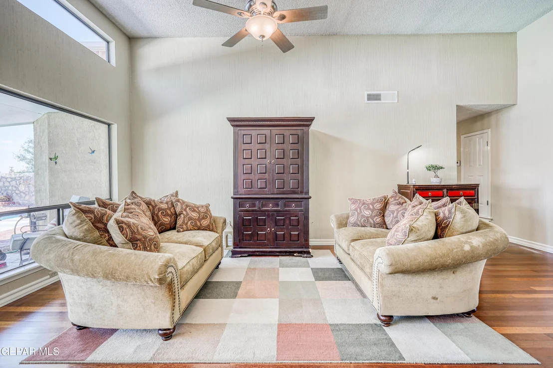 Photo of 7225 Rochester Drive