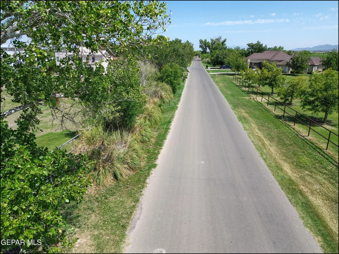 Photo of 6525 UPPER VALLEY Road