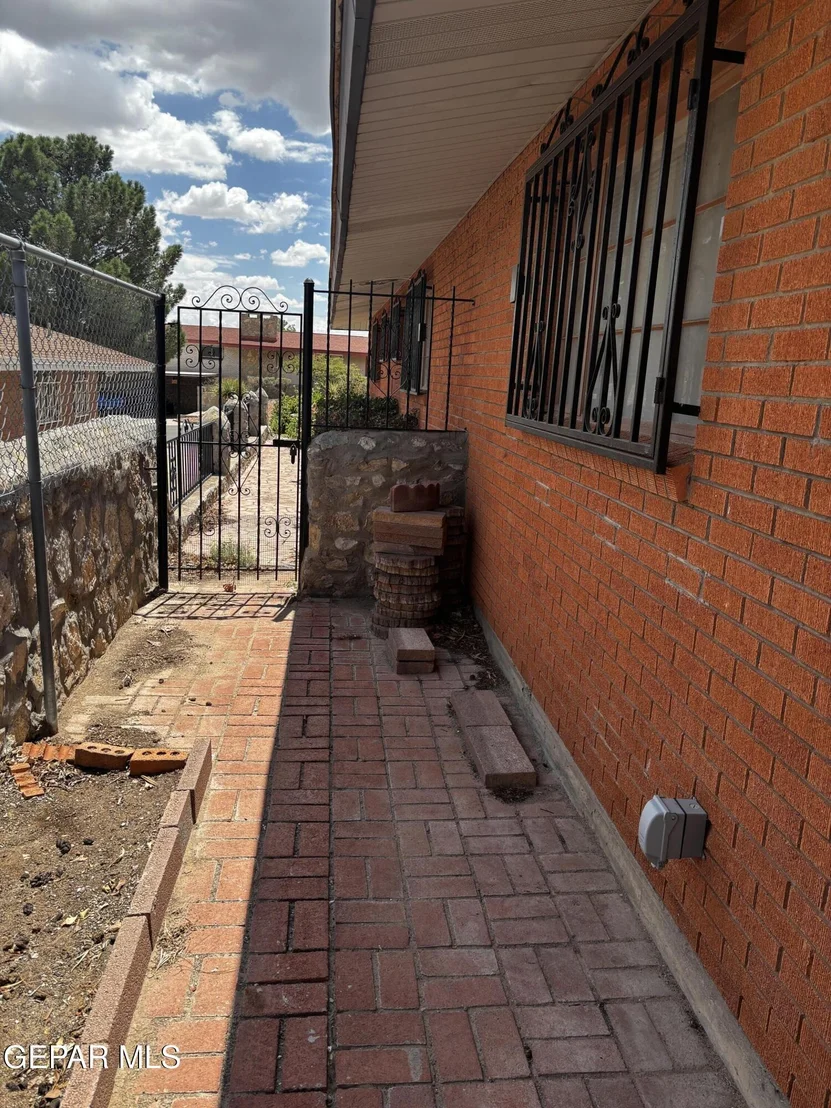 Photo of 3029 TAYLOR Avenue