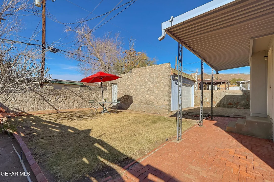 Photo of 601 E BALTIMORE Drive