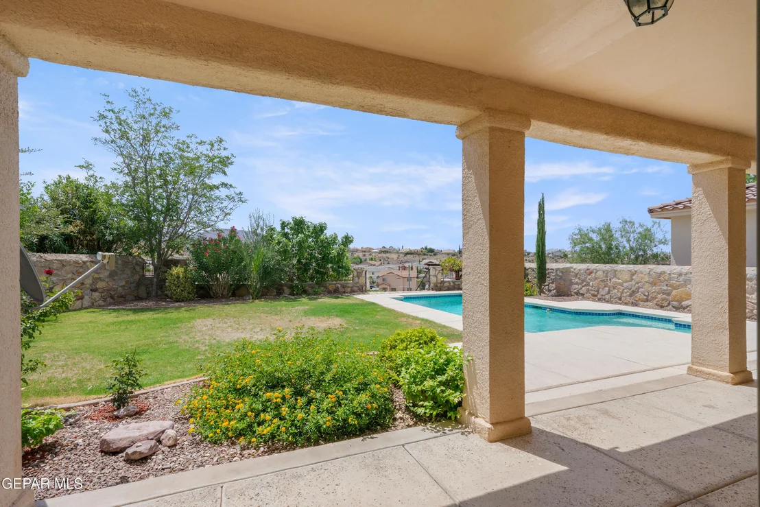 Photo of 7250 LONGSPUR Drive