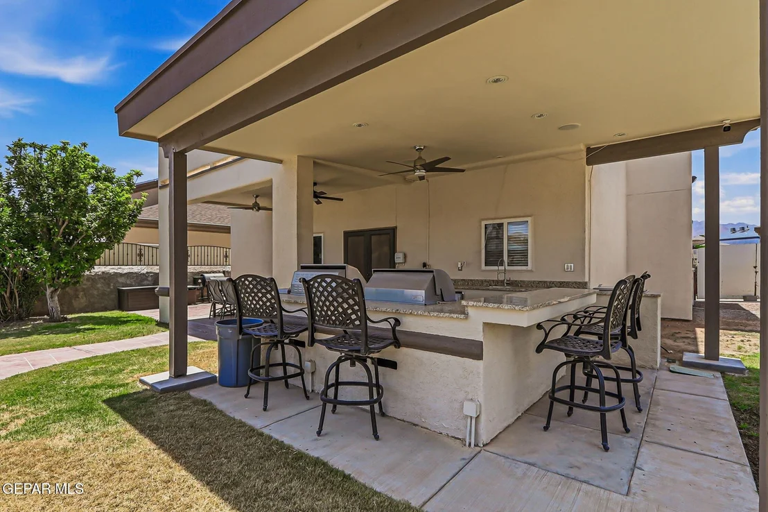 Photo of 5544 DENNIS CAVIN Lane