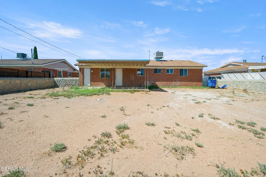 Photo of 5128 DEBEERS Drive