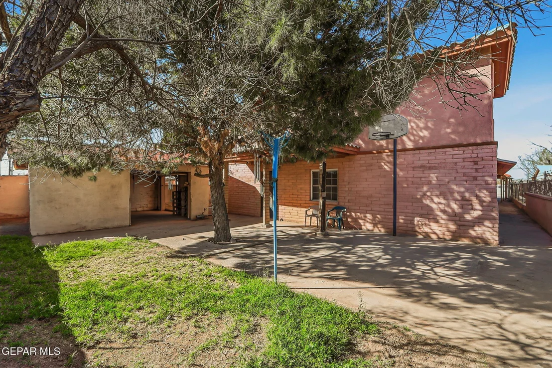 Photo of 762 DELHI Drive