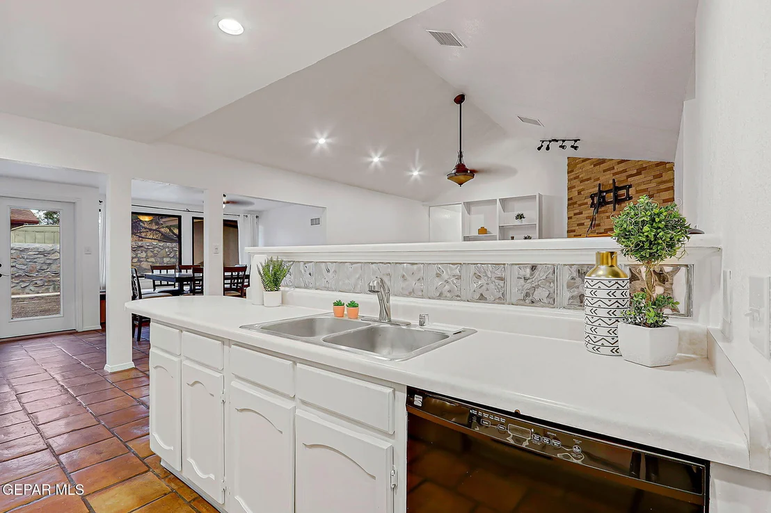 Photo of 11604 Cedar crest Drive