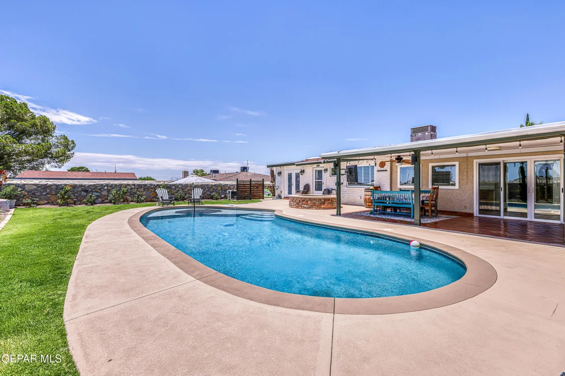 Photo of 10528 Ashridge Drive