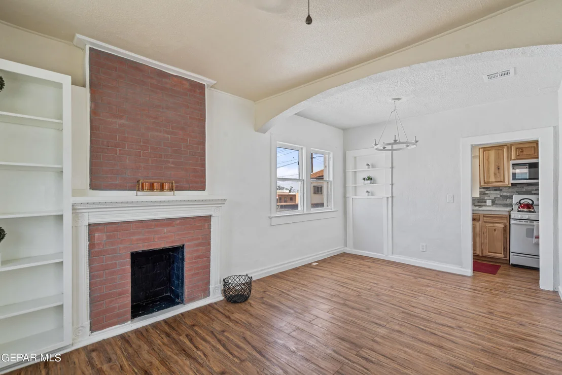 Photo of 3328 Mountain Avenue