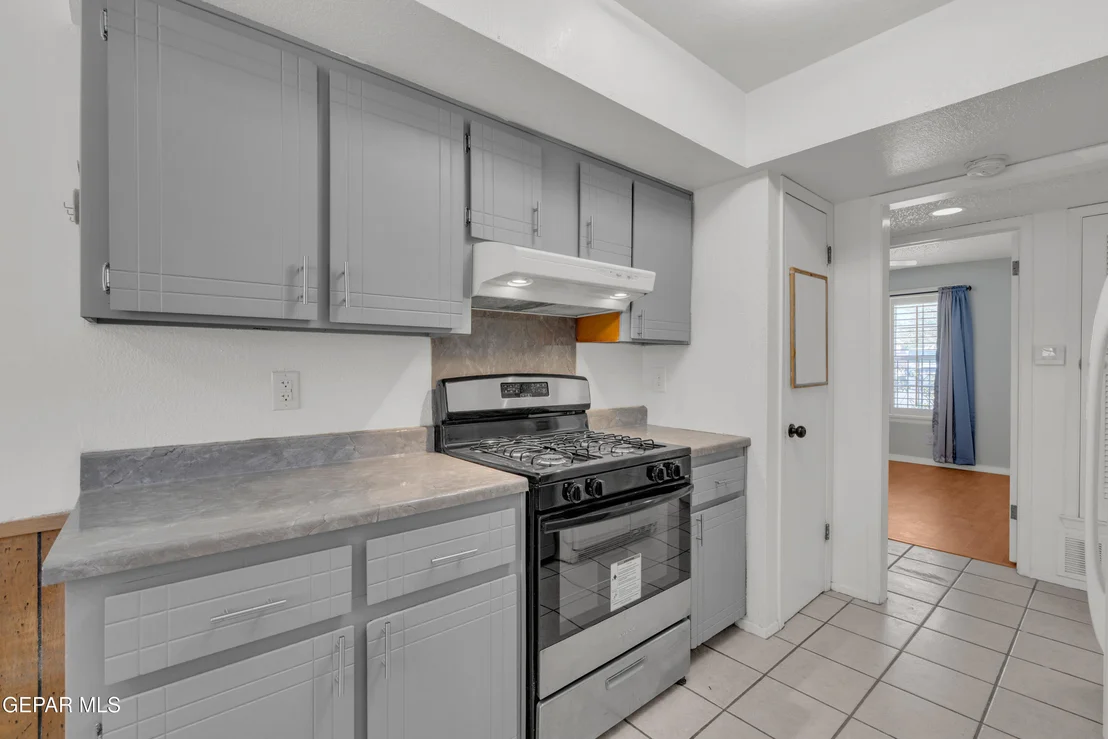 Photo of 5000 MCCORMICK Lane