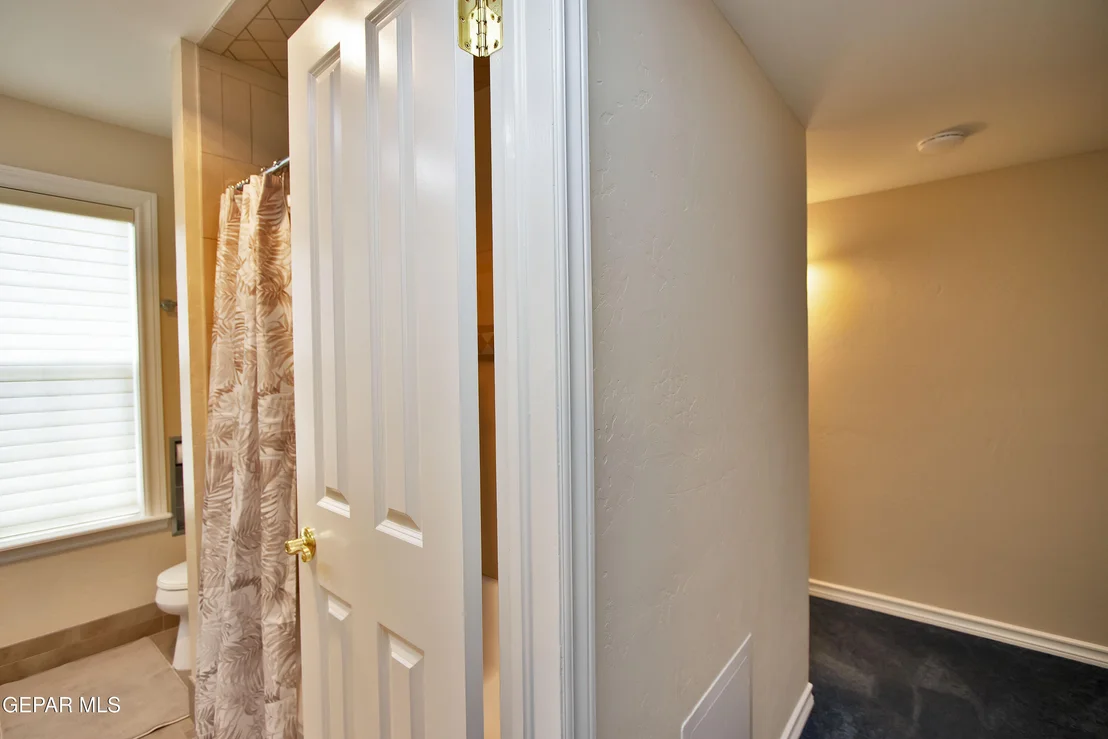 Photo of 517 Stonebluff Road