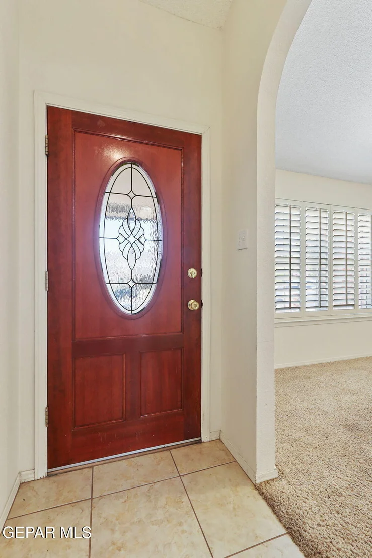 Photo of 1400 Maple Ridge Way