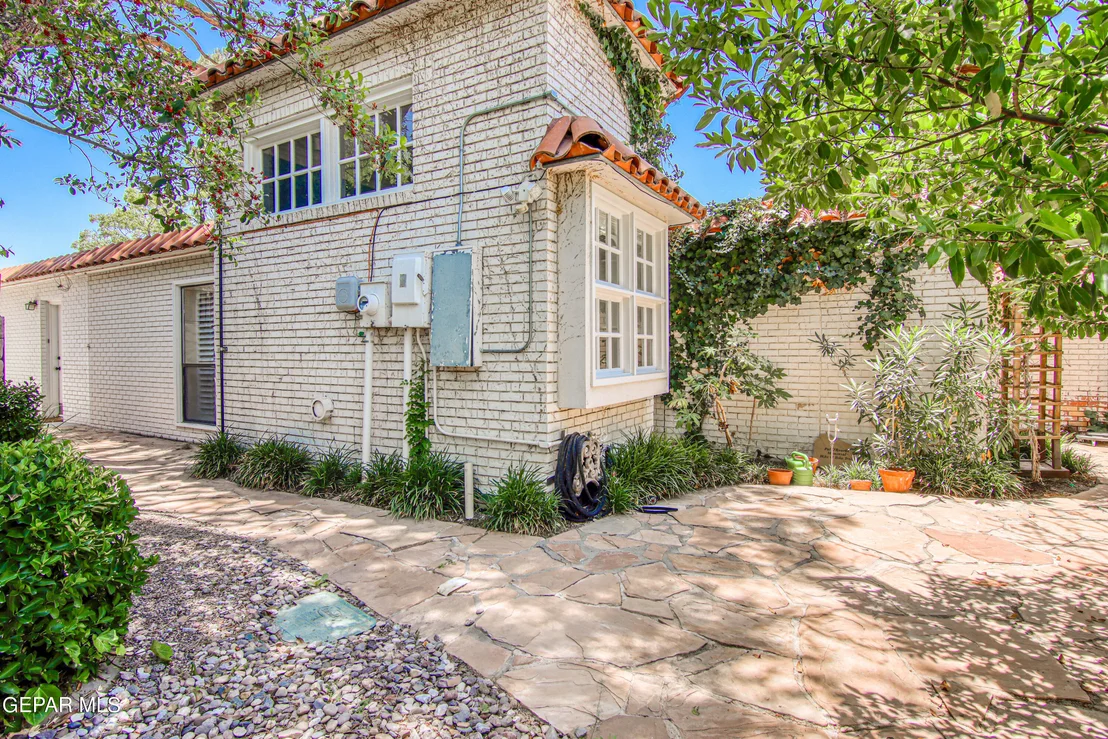 Photo of 6041 TORREY PINES Drive