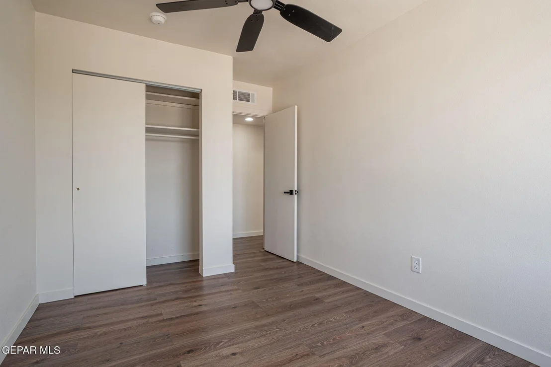 Photo of 9003 Magnetic Street