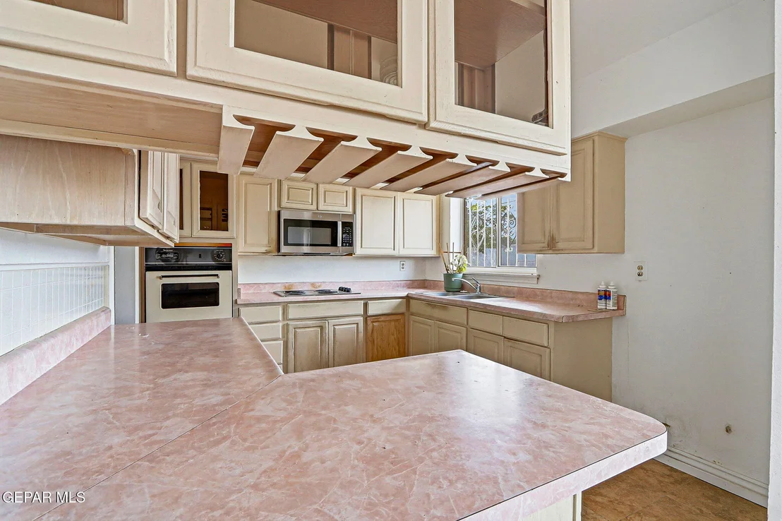 Photo of 5852 STURGEON Drive