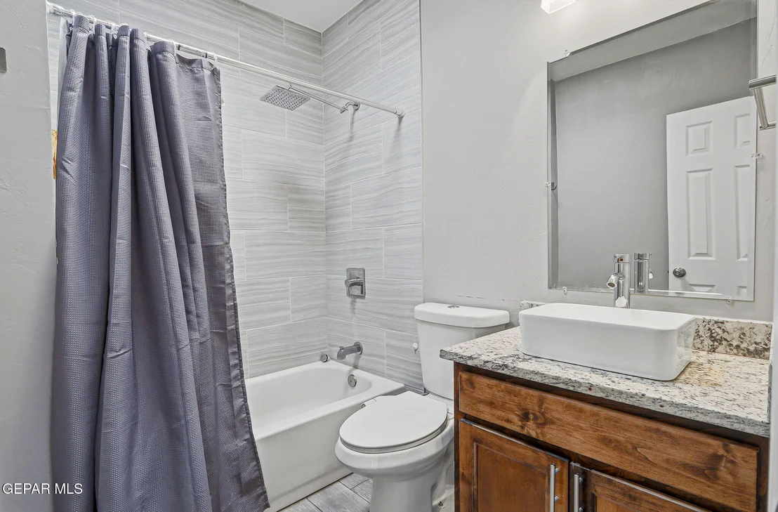 Photo of 313 MARDI GRAS Drive