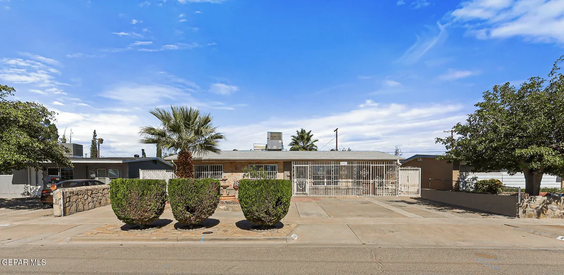 Photo of 4943 VULCAN Avenue