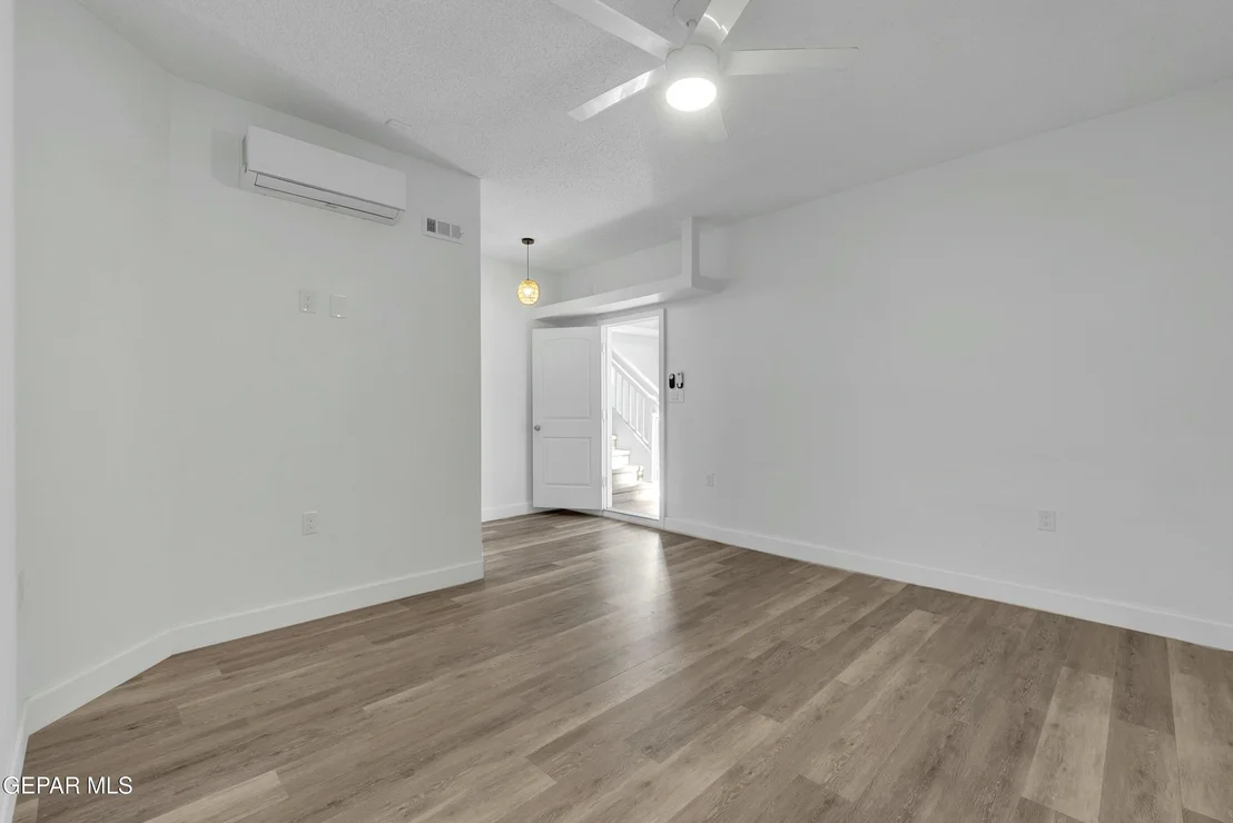 Photo of 3600 Essence Street